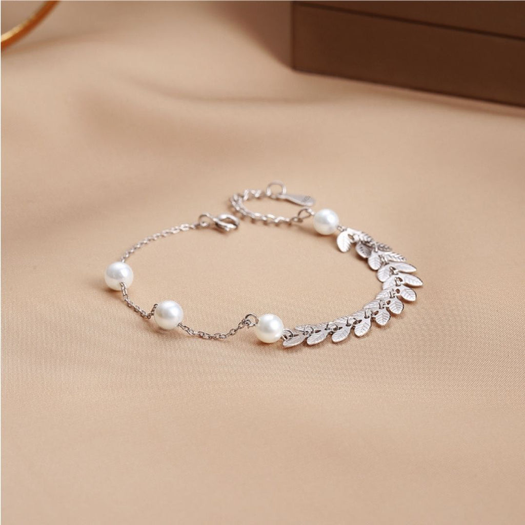 Theresa Wheat and Pearl Bracelet in s925 with gold plating