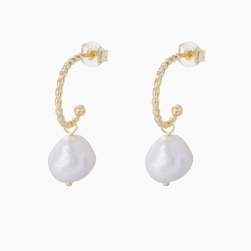 Lolita Pearl Hoops Earrings in s925 with gold plating