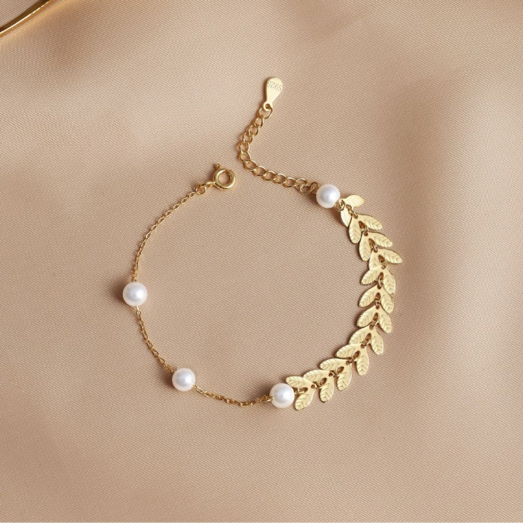 Theresa Wheat and Pearl Bracelet in s925 with gold plating