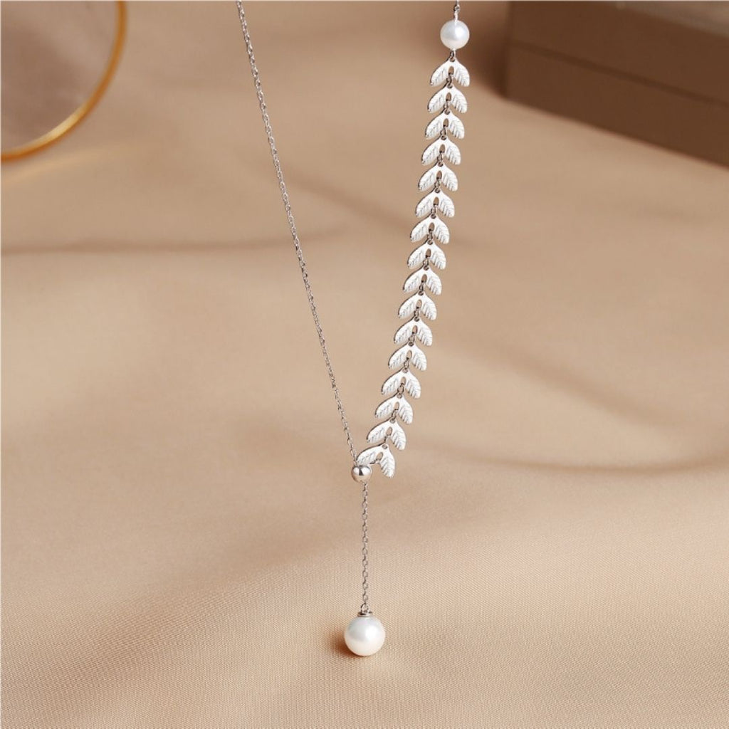 Theresa Wheat and Pearl Necklace in s925 with gold plating